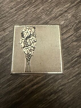 Vintage EVANS Silver Tone Compact Grape Vine Antique
